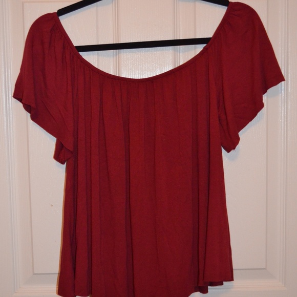 Off the Shoulder Top - Picture 3 of 3